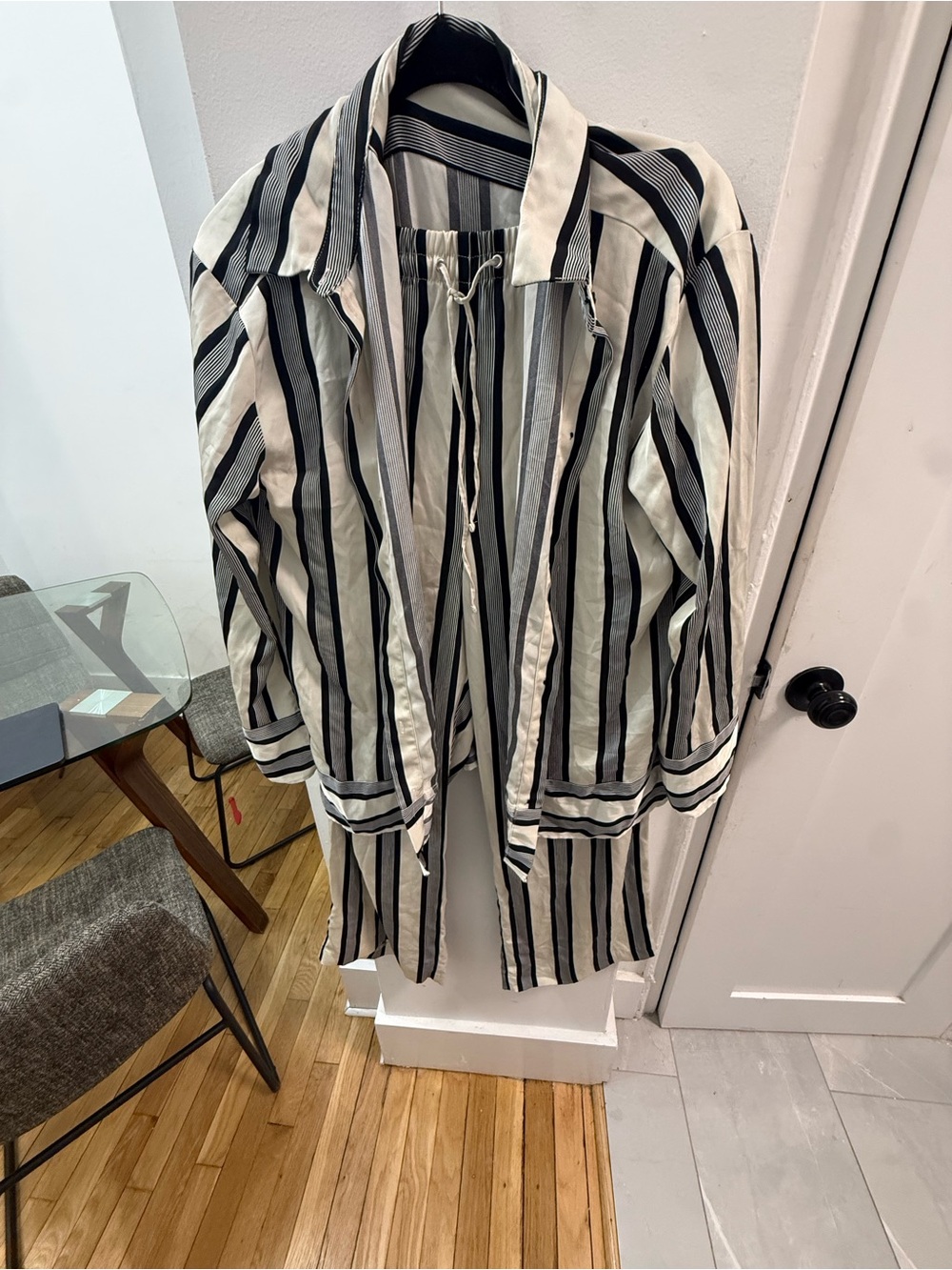 H&M Black and White Striped Skirt with Drawstring Waist
